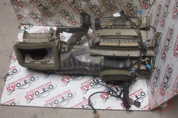 VOLKSWAGEN JETTA KALORİFER KAZANI VE COMFORT MODÜLÜ 1K095943