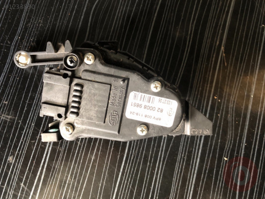 Renault clio sembol gaz pedalı