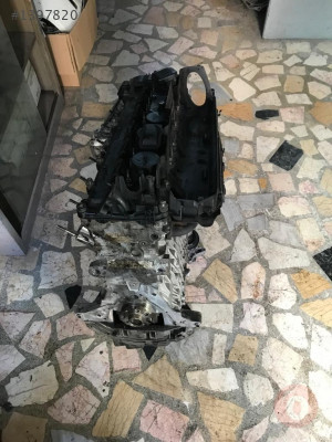 bmw 7.30 dizel n57n2 üst kapak külbütör kapağı