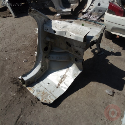 Peugeot 301 kesme sol ön çeyrek