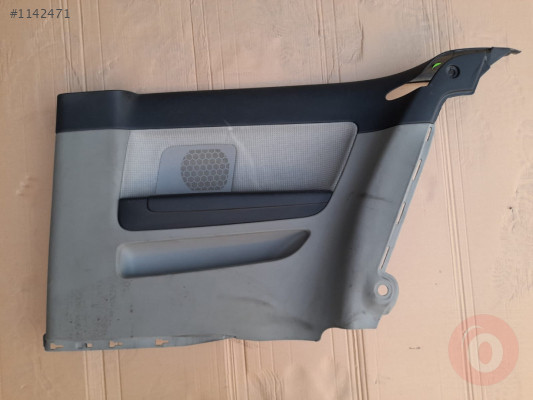 AUDİ A3 04-12 COUPE ARKA YAN DÖŞEME SAĞ GRİ-SİYAH 8P3867044