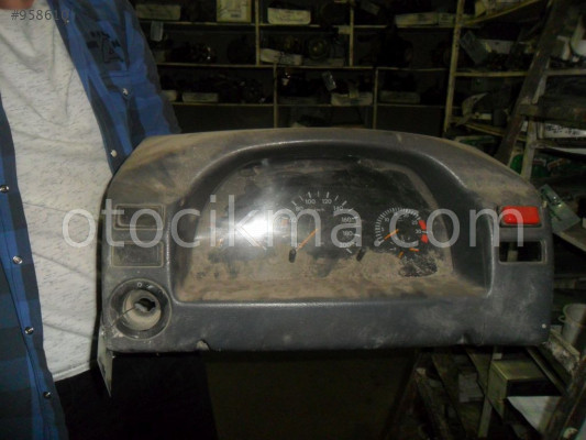 KM SAATİ MERCEDES MB800 GST00053