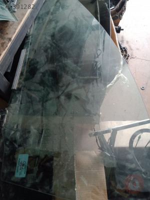 Toyota Corolla Sag Ön Kapı Camı 2013-2019