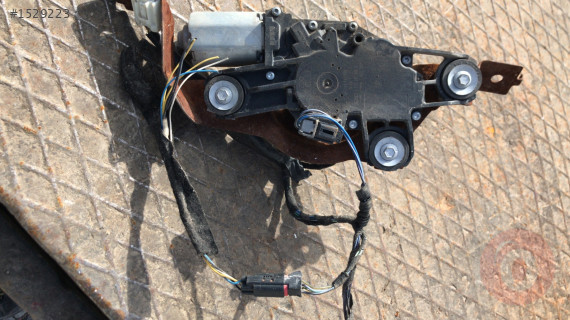 FORD FİESTA ARKA CAM MOTORU