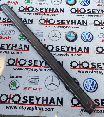769B0-AV710 nissan primera 2007 sağ ön kapı eşik kaplaması