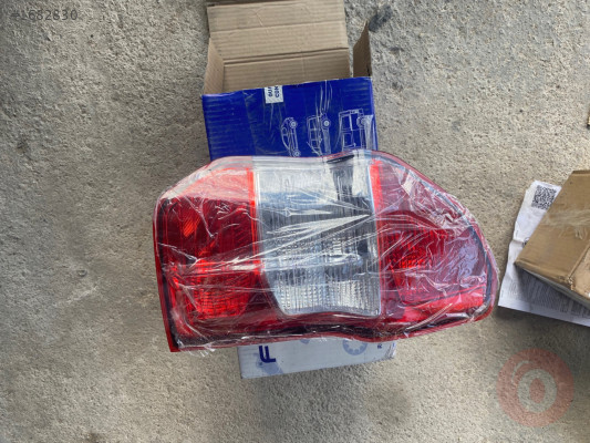 FORD COURİER SAĞ STOP LAMBASI SIFIR ORJ