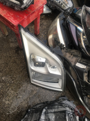Ford cornet sağ ön far çıkma ön far