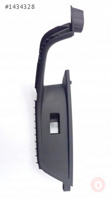 A4 16-19 CAM DÜĞME ÇERÇEVESİ ARKA SAĞ  8W0867372 BV2