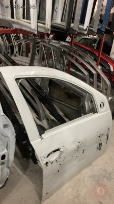 DACİA DUSTER ÇIKMA ORJİNAL SAĞ ÖN KAPI