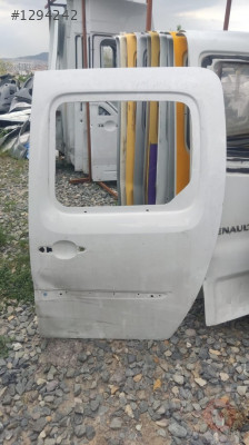 RENAULT KANGOO 3 SOL SÜRGÜLÜ KAPI ÇIKMA ORİJİNAL