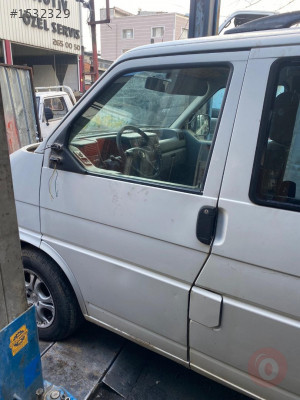 VOLKSWAGEN TRANSPORTER SOL ÖN KAPI ÇIKMA