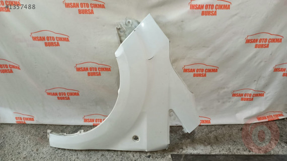 Ford courier sol ön çamurluk beyaz
