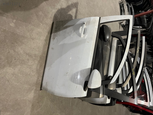 Opel corsa d çıkma sağ ön kapı