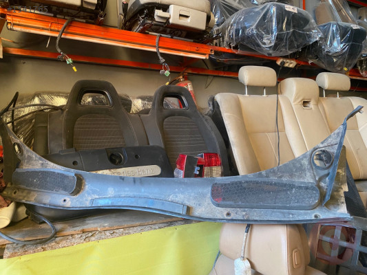 MERCEDES ML 270 ORJİNAL ÇIKMA ÖN CAM IZGARASI