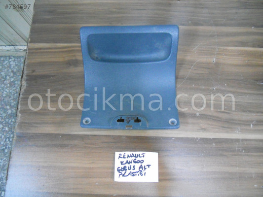 RENAULT KANGOO GÖĞÜS ALT PLASTİĞİ ORİNAL ÇIKMA