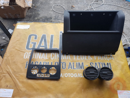 Volkswagen Caddy Klima Kontrol Panel Çerçevesi Orjinal Çıkma