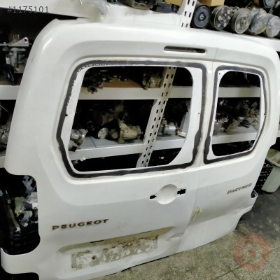 PEUGEOT RİFTER BAGAJ KAPISI VE DİĞER TÜM PARÇALARI MEVCUT