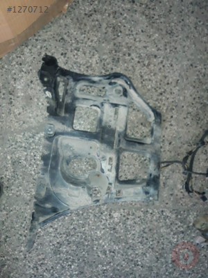 2010 BMW E 90 ARKA TAMPON YAN BRAKET 250 TL