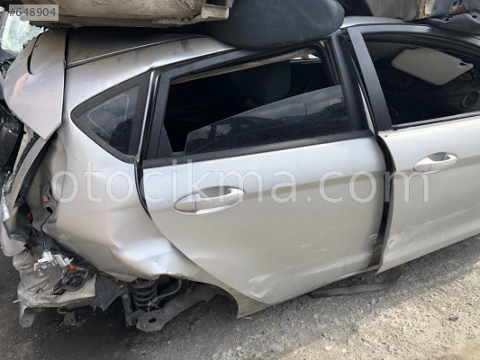 Ford Fiesta 2012 Sağ arka kapı gri hatasız orjinal çıkma