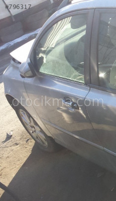 2005 VOLVO V50 ÇIKMA SOL ÖN KAPI MEVCUTTUR.