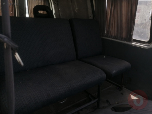 nissan vanetta arka koltuk
