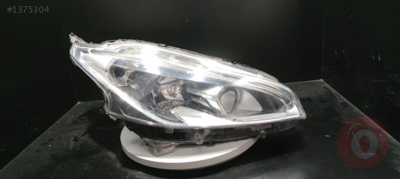 Peugeot 208 LED Mercek Sağ Far