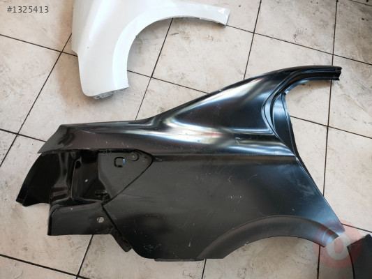 Peugeot 301 sağ arka çamurluk