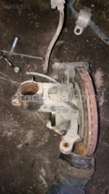peugeot 301 çıkma sağ taşıyıcı porya
