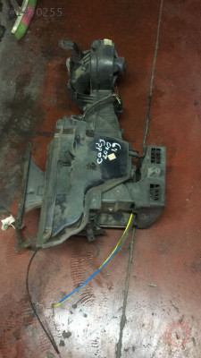 VOLKSWAGEN CADDY 2000 1.9 ÇIKMA ORJİNAL KALORİFER KAZANI