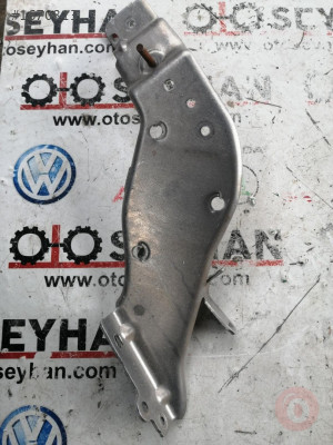 1K1819473H audi a3 2010 göğüs bağlantı demiri
