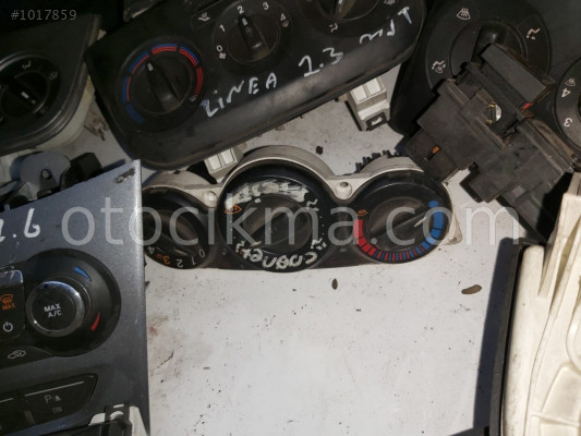 FORD CONNECT KUMANDA PANELİ ÇIKMA PARÇA