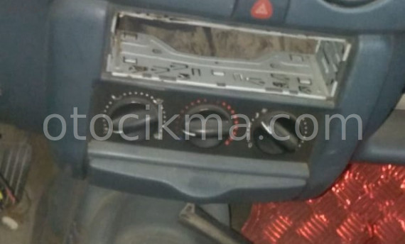 2001 model renault kangoo 1.9 çıkma klima kontrol paneli