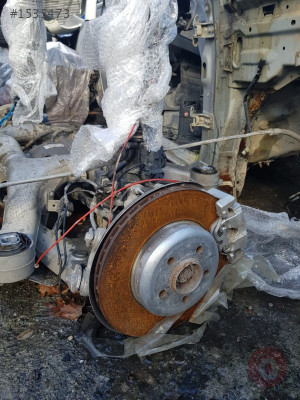 Bmw 730 Sağ Arka Fren Merkezi Hatasız Orjinal Çıkma