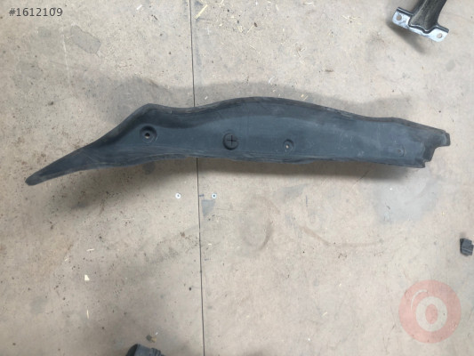 MERCEDES W205 C KASA SAĞ ÇAMURLUK BAKALİTİ A2058890025