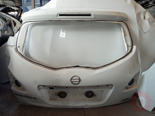 2011 Nissan oasghai çıkma arka bagaj