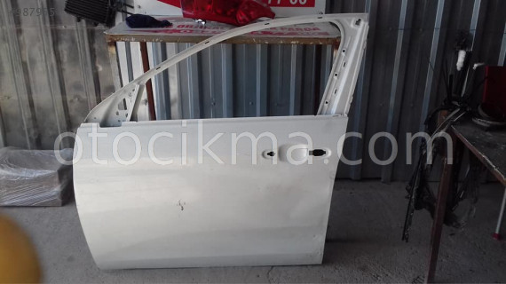 Fiat eğea 2014 model sol on kapı az kusurlu orjinal çıkma