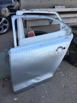 JETTA SOL ARKA KAPI ORJİNAL ÇIKMA