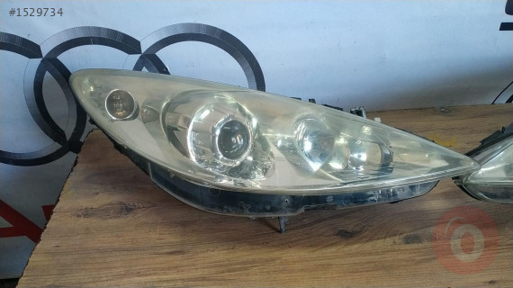 PEUGEOT 307 ÇIKMA MERCEKLİ SAĞ FAR