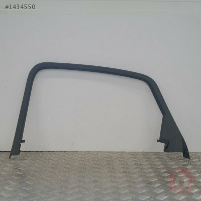 AUDİ A4 16-19 KAPI DİREK KAPLAMASI ARKA İÇ SAĞ 8W5867672 4PK