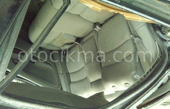 ORİJİNAL 96 VOLVO S40 KAPI PLASTİĞİ.