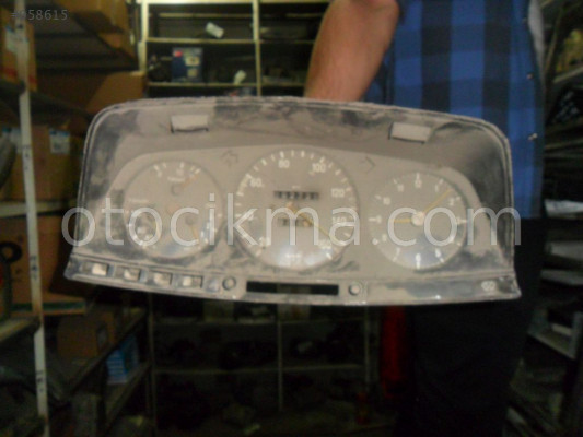 KM SAATİ MERCEDES  GST00058