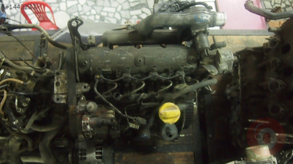 RENAULT TRAFİC 1900 DİZEL 2007 MOTOR