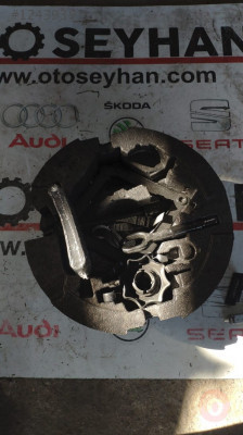 5E0012115F 5Q0011031D skoda octavia 2016 bagaj alet çantası