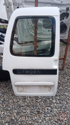 CİTROEN BERLİNGO SOL BAGAJ KAPAĞI
