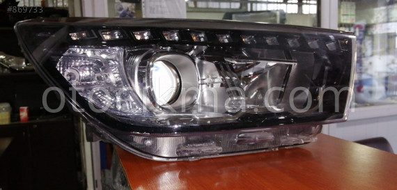 SSANGYONG TİVOLİ SAĞ-SOL FAR ORİJİNAL ÇIKMA MAHİR OTO'DAN