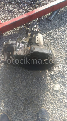 kia clarus 2.0 16v çıkma şanzıman