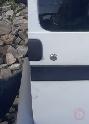 peugeot partner çıkma sağ bagaj kapısı kolu