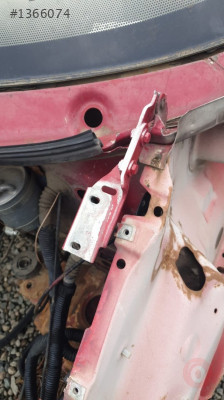 VOLKSWAGEN TRANSPORTER T4 SOL KAPUT MENTEŞESİ