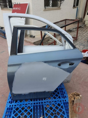 HYUNDAİ İ20 SOL ARKA  KAPI SEFALILAR OTO CIKMA