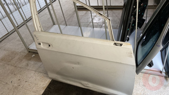 VW GOLF 7 HATASIZ ORJİNAL ÇIKMA KAPILARI